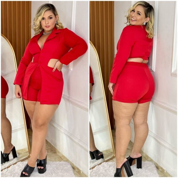 Macaquinho Blazer Feminino Plus Slim Alfaiataria com Botões Zíper Detalhe na Cintura - Imagem 7