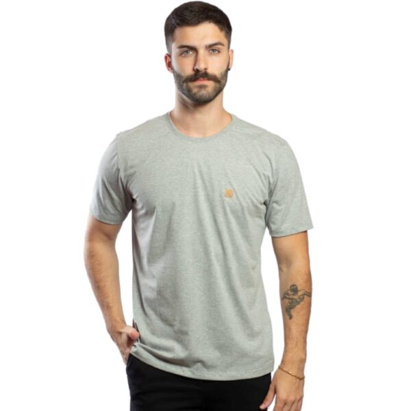 Camiseta Masculina Básica Malha Premium Penteada Slim - Imagem 11