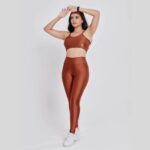Conjunto Brilhoso Calça + Top Com Bojo Academia Fitness Marrom