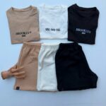 Kit 3 conjunto feminino de moletom, cropped básico e short, da Concept Áurea.