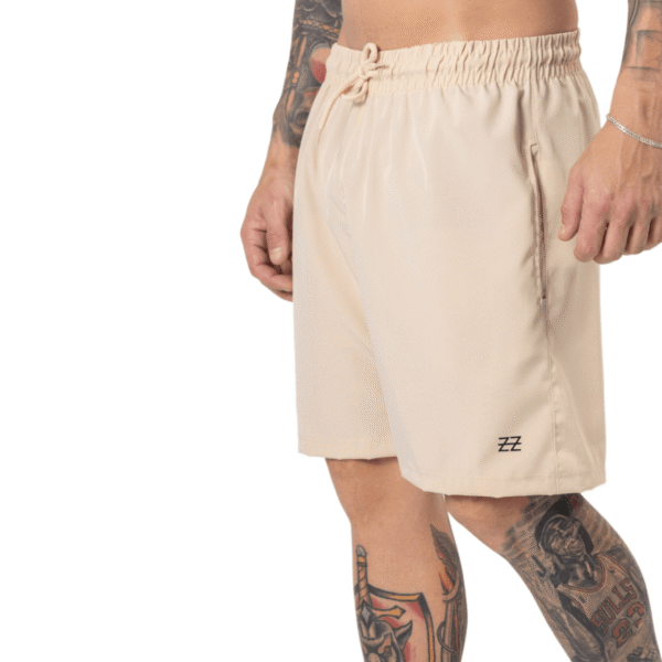 Bermuda Masculina Elastic Logo Bege Concept Áurea