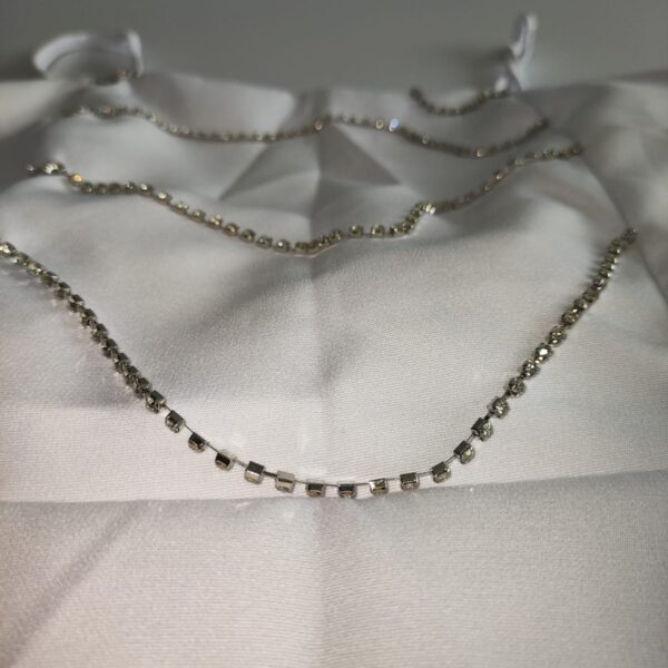 Vestido Alfaiataria Branco Com Strass Concept Áurea