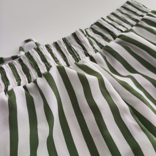 Short Feminino Listrado Tecido Duna - Imagem 4