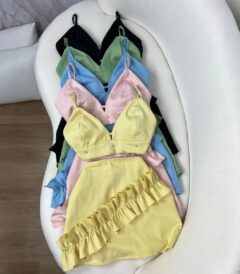 Mulher Vestindo Conjunto Feminino Alfaiataria Preto Lançamento